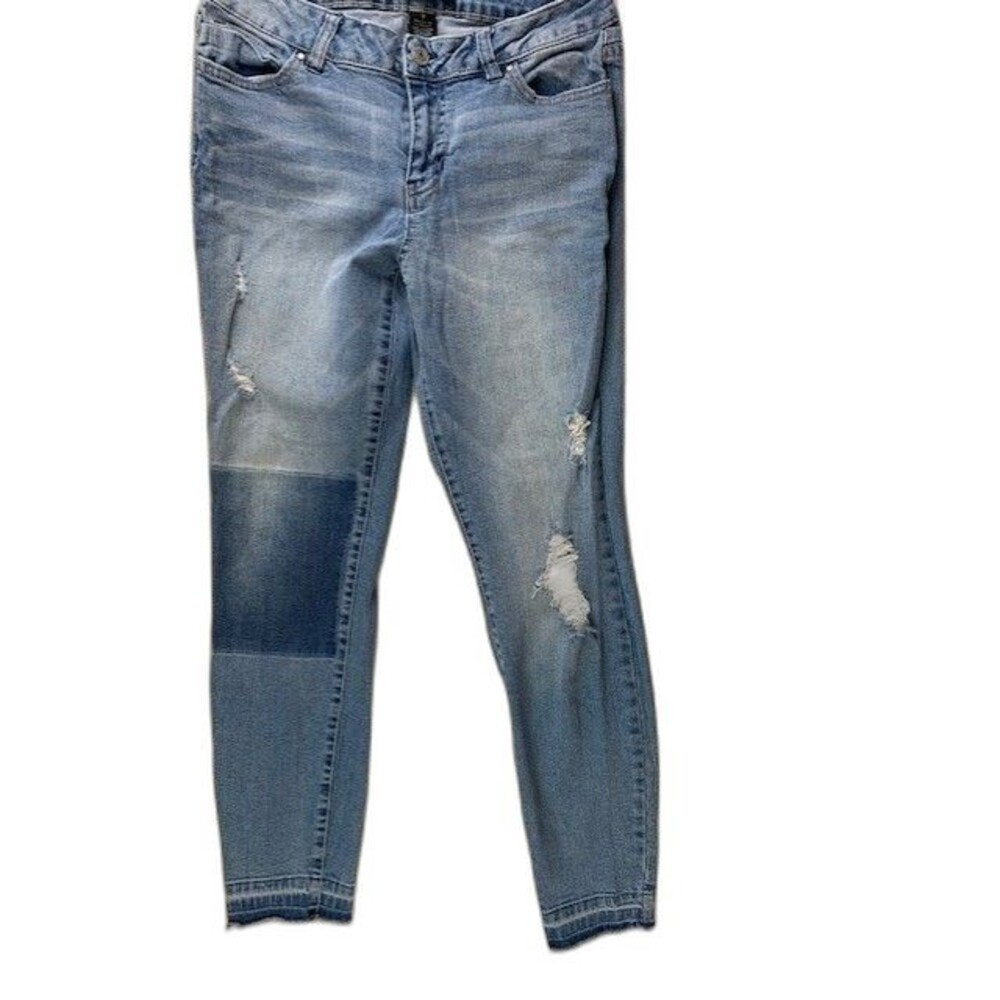 Cred Size 9 Womens Crop Jeans Skinny Mid Rise Light Wash Stretch RawHem Distress